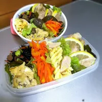 Snapdishの料理写真:2/5お弁当|おかめさん