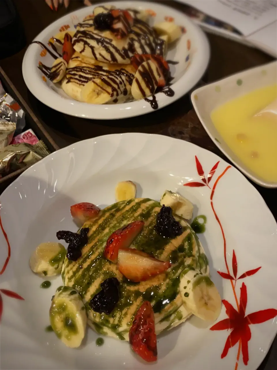 Snapdishの料理写真:苺とバナナのリコッタチーズパンケーキ🥞🍓🍌🍇　抹茶蜜＆チョコソース　コーンスープ🌽|ch＊K*∀o(^^*)♪さん