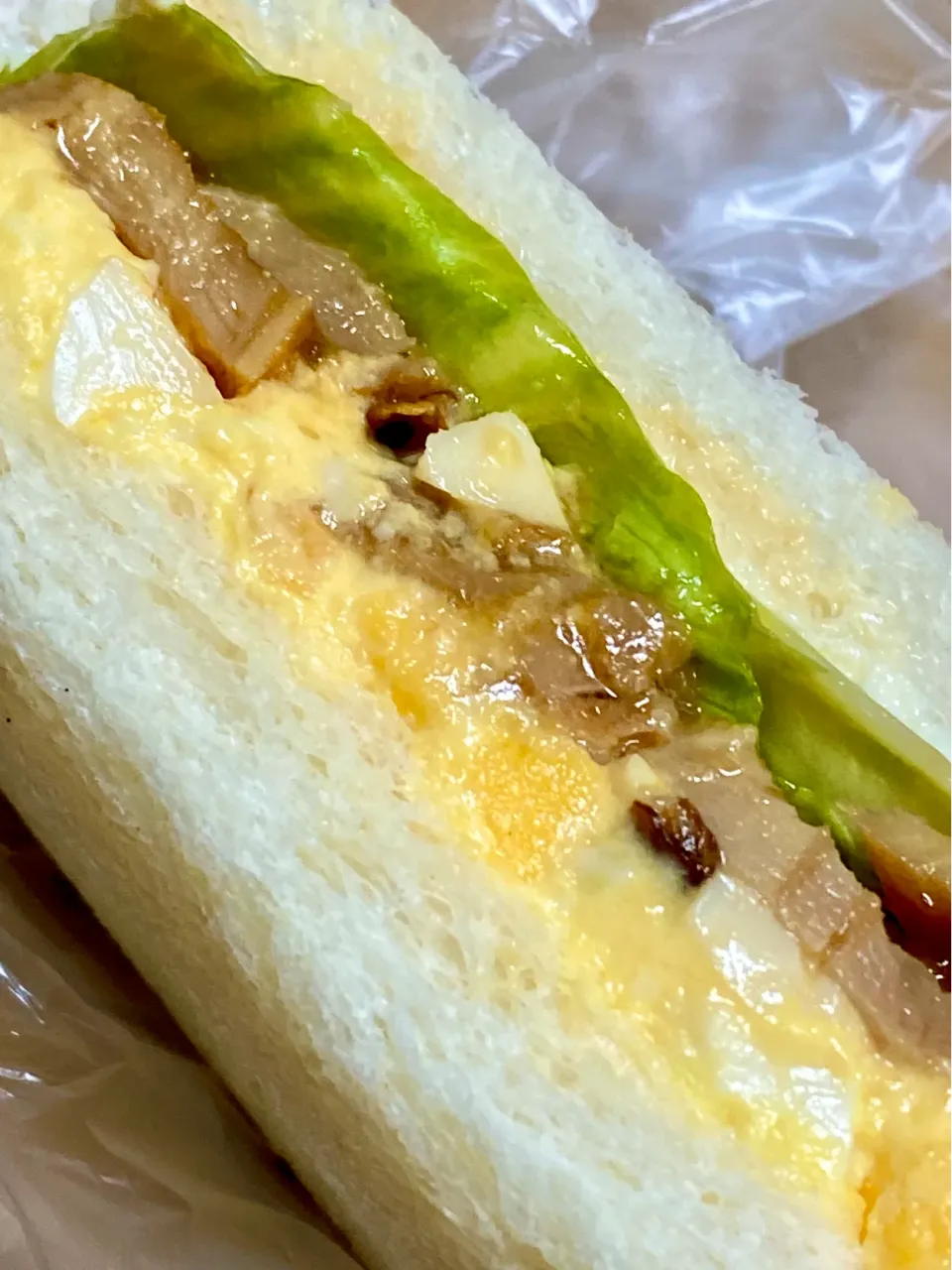 今日のランチ🎵照り焼きチキンと卵のサンド👍|ひめちゃんさん