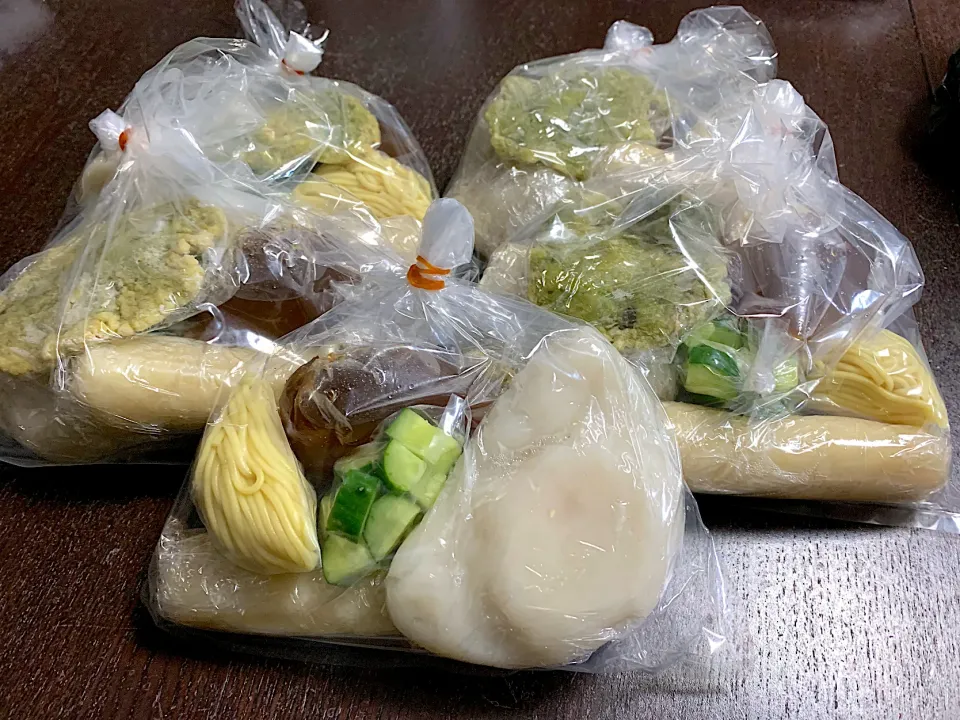 Snapdishの料理写真:Mpek mpek kumplit|yeni kartikasariさん