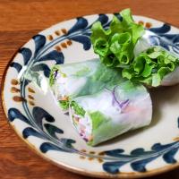 素敵な器に盛り付けると、いつものお料理も映えますね。

沖縄のやちむん。
テーブルウェアフェスティバルにて。