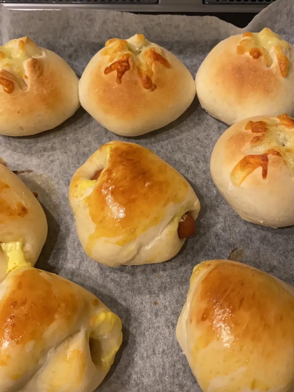 きんぴらごぼうパン🥖ウインナーロール🥐|りあさんさん