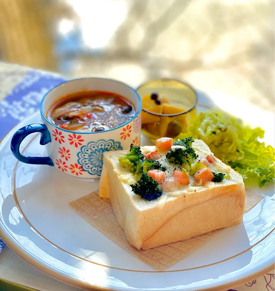 昼ごはん  グラぱん🍞プレート|砂雪さん