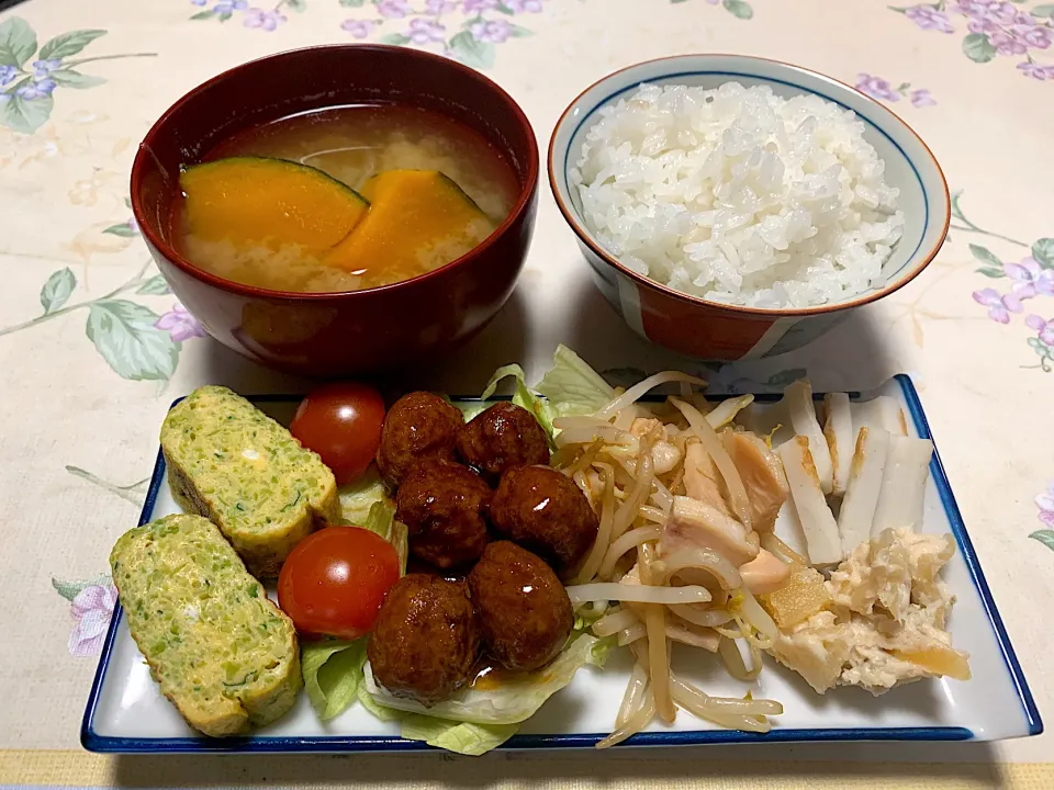 朝ごはん、鶏ハムナムル、ミートボール、玉子焼き|Isimura Hidekiさん