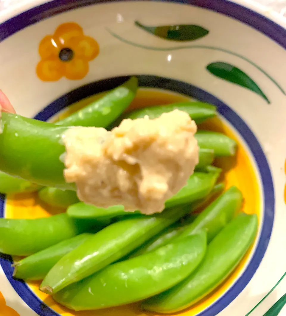 Fresh & sweet snap peas & hummus dip|🌺IAnneさん