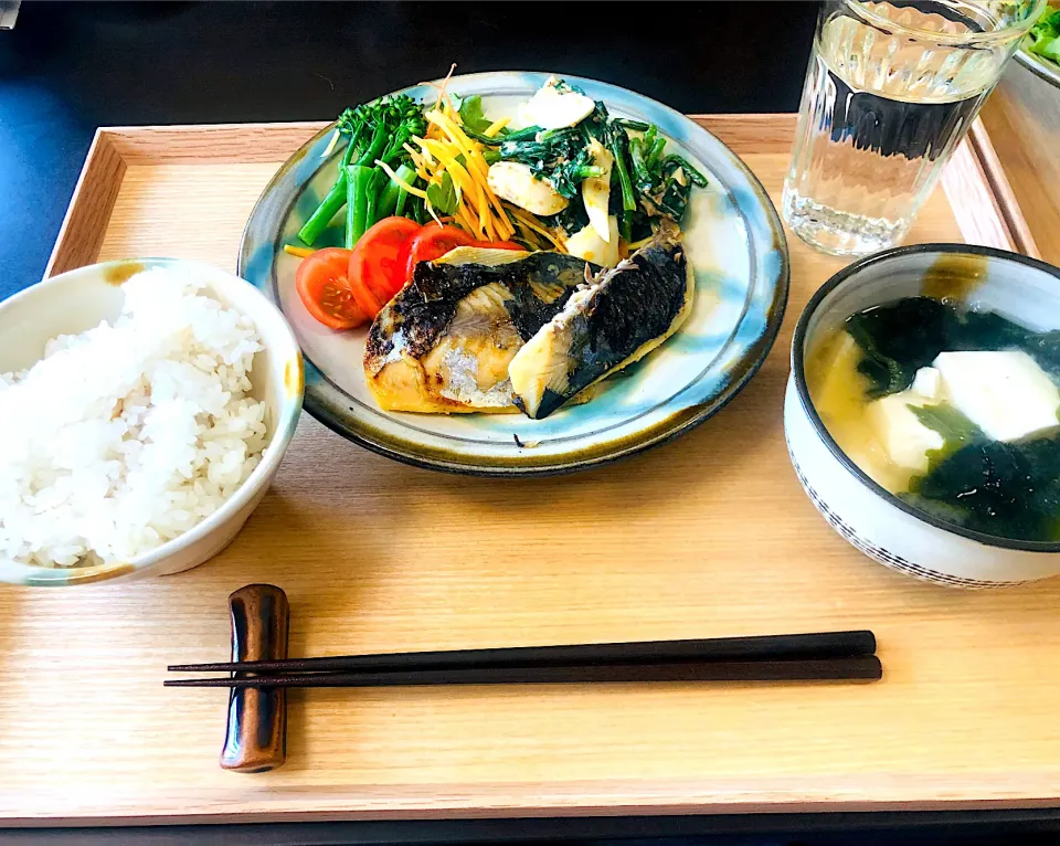 Snapdishの料理写真:さわらの西京焼き、ほうれん草とゆで卵の和風サラダ|moricreampannaさん