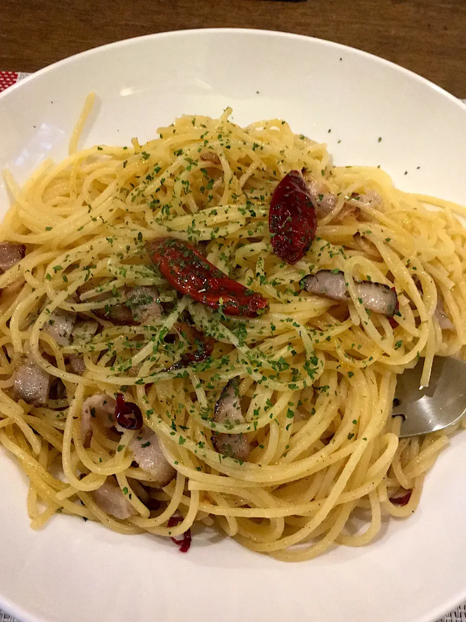 自家製ベーコン入りペペロンチーノ🍝|かっぴーさん