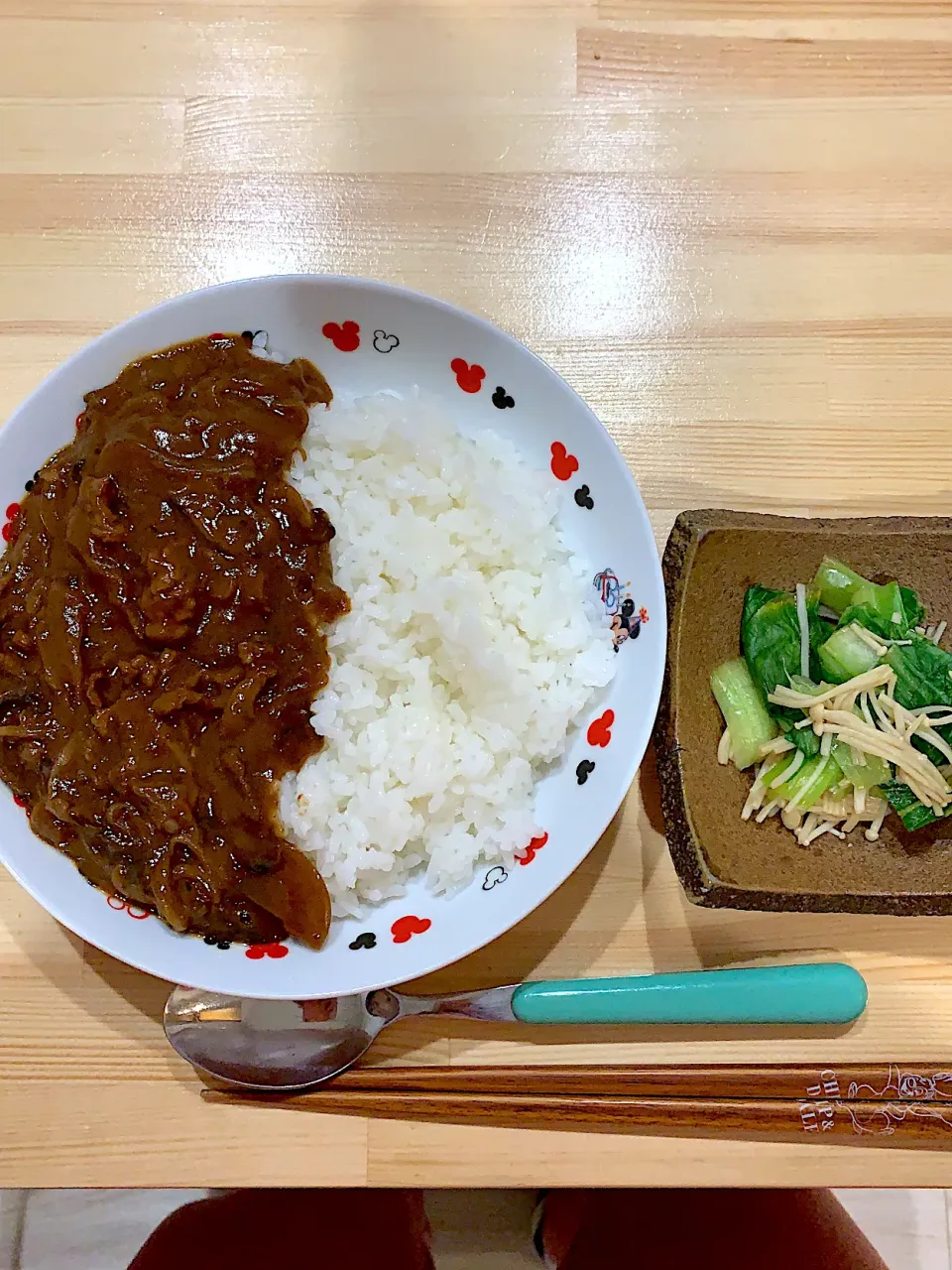 ・ハッシュドビーフ　　・えのきと青梗菜のおひたし|ぺろたんさん