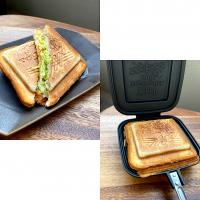 キャベツとベーコンと卵のホットサンド