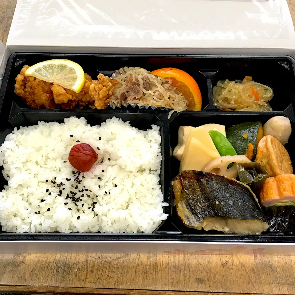 今日のお弁当‼︎ 9 February|Yoshinobu Nakagawaさん