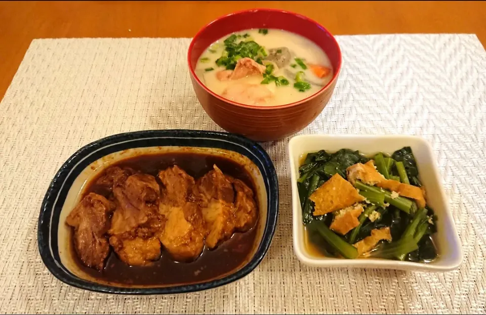 ☆豚バラ肉柔らか煮
☆小松菜と揚げの煮浸し
☆粕汁|chikakoさん