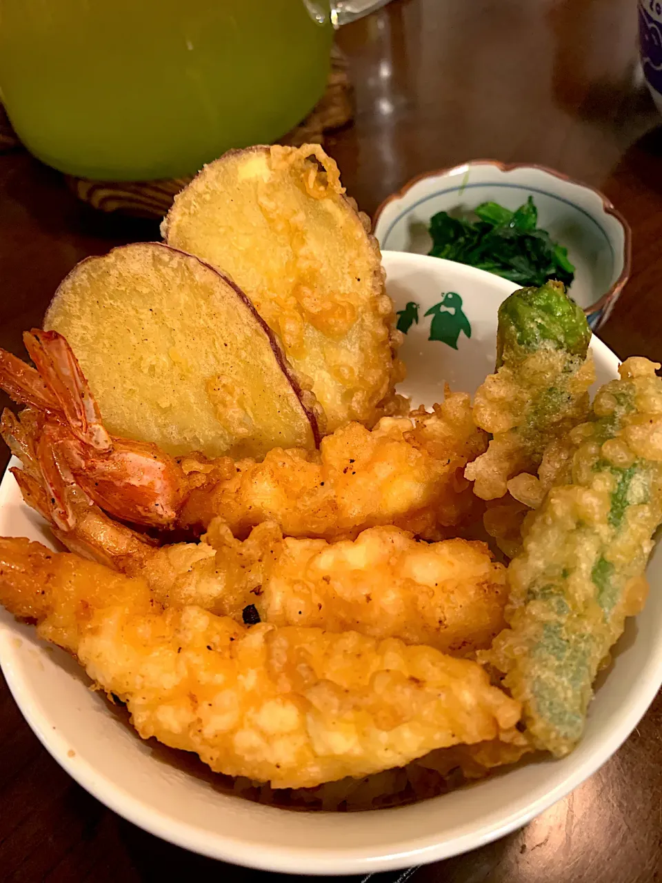 Snapdishの料理写真:海老天いっぱい🦐天丼🍤|みっこちゃんさん