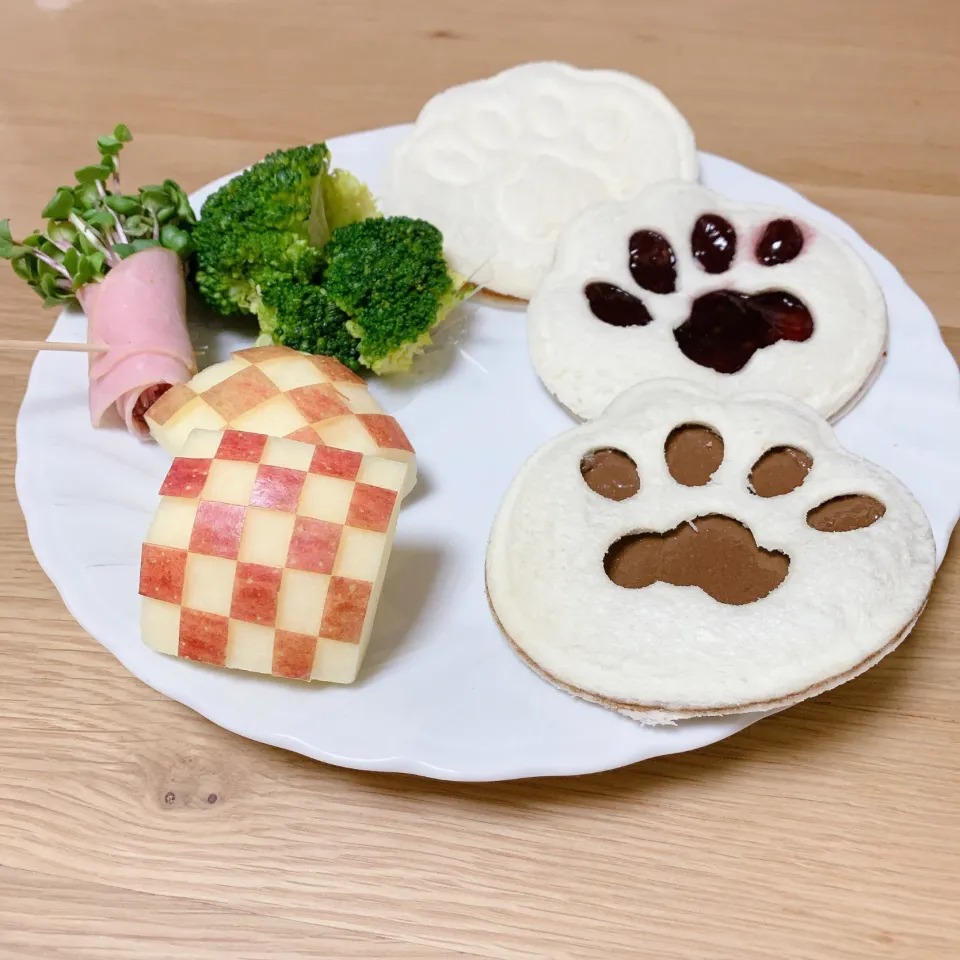 朝ごはんにバレンタインプレート^ ^|ヤマネコさん