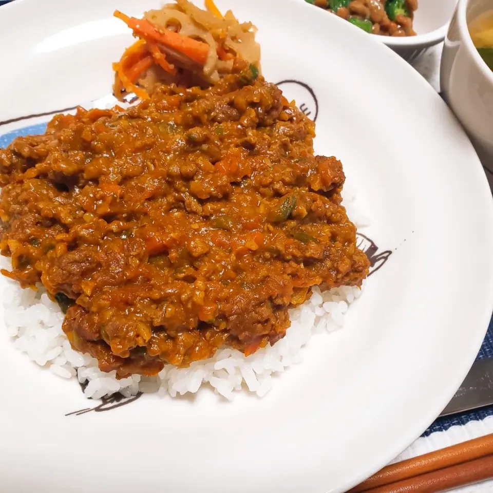 Snapdishの料理写真:⭐野菜いっぱいキーマカレー⭐|Laniさん