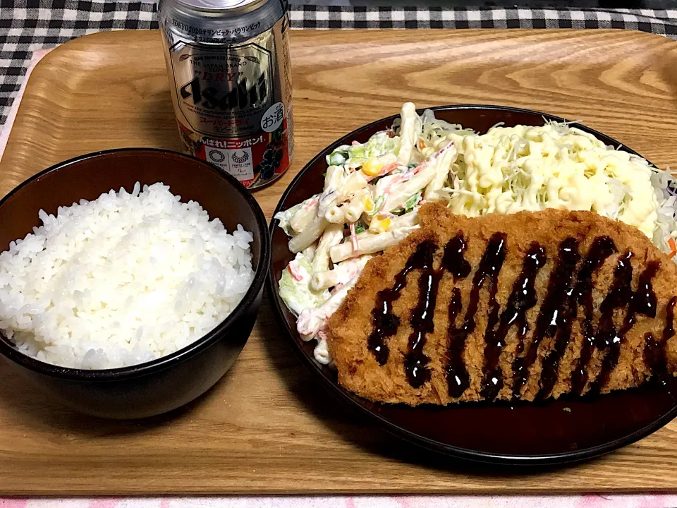 ☆チキンカツ ☆マカロニサラダ ☆ビール🍺|まぁたんさん