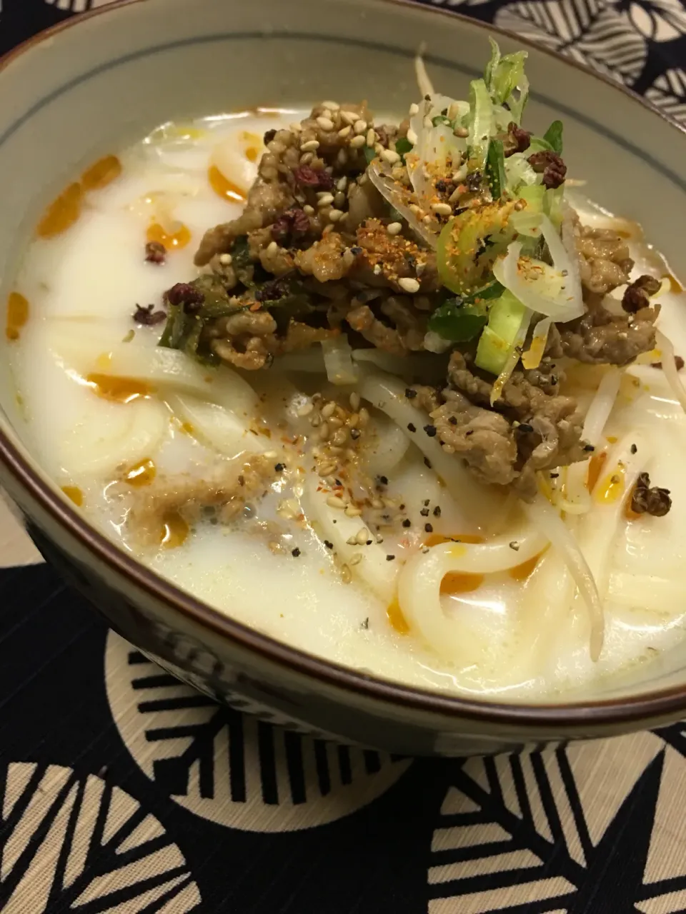 Snapdishの料理写真:＊豆乳坦々うどん＊(๑･̑◡･̑๑)＊|じゅんじゅんさん