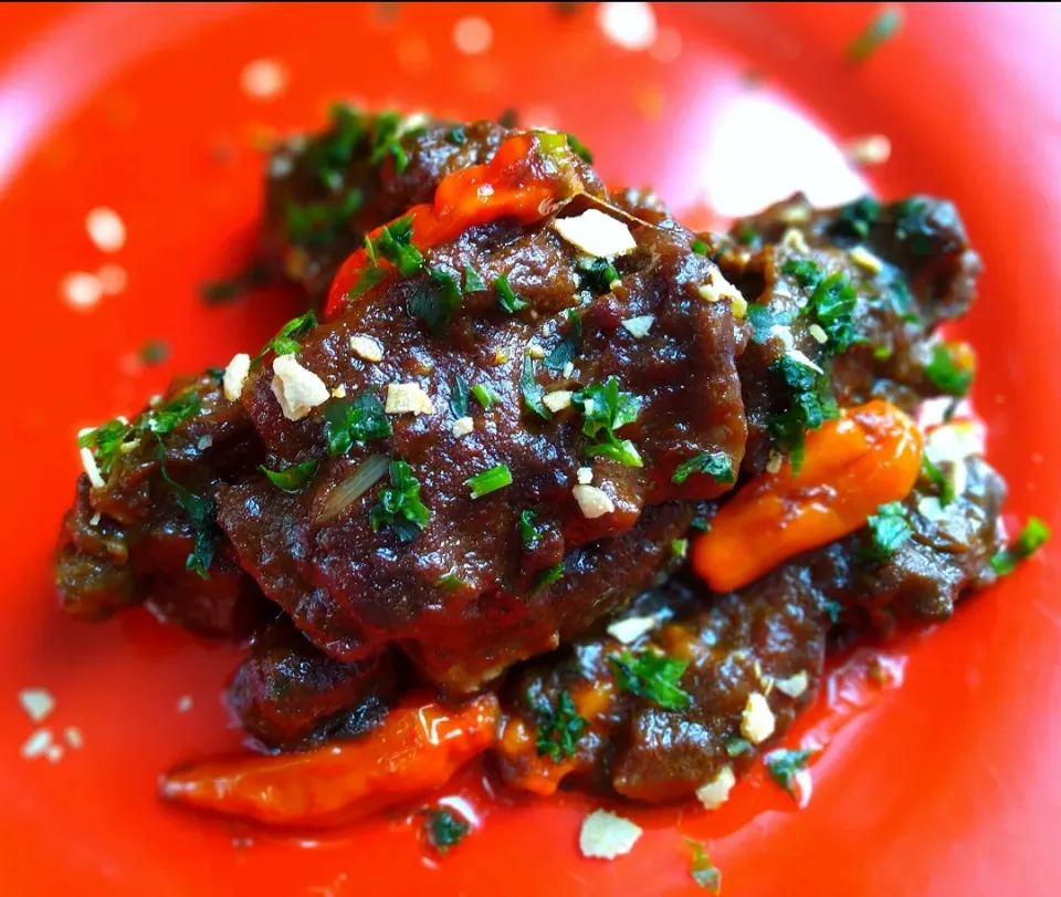 Pressure Cooker Beef Short Ribs With Prawn Paste|Debie Vieさん