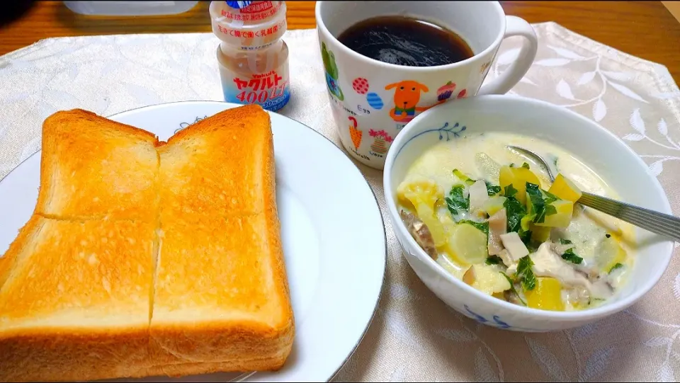 2/11の朝食
バタートースト
カリフラワーのスープカレー風味|卯月さん