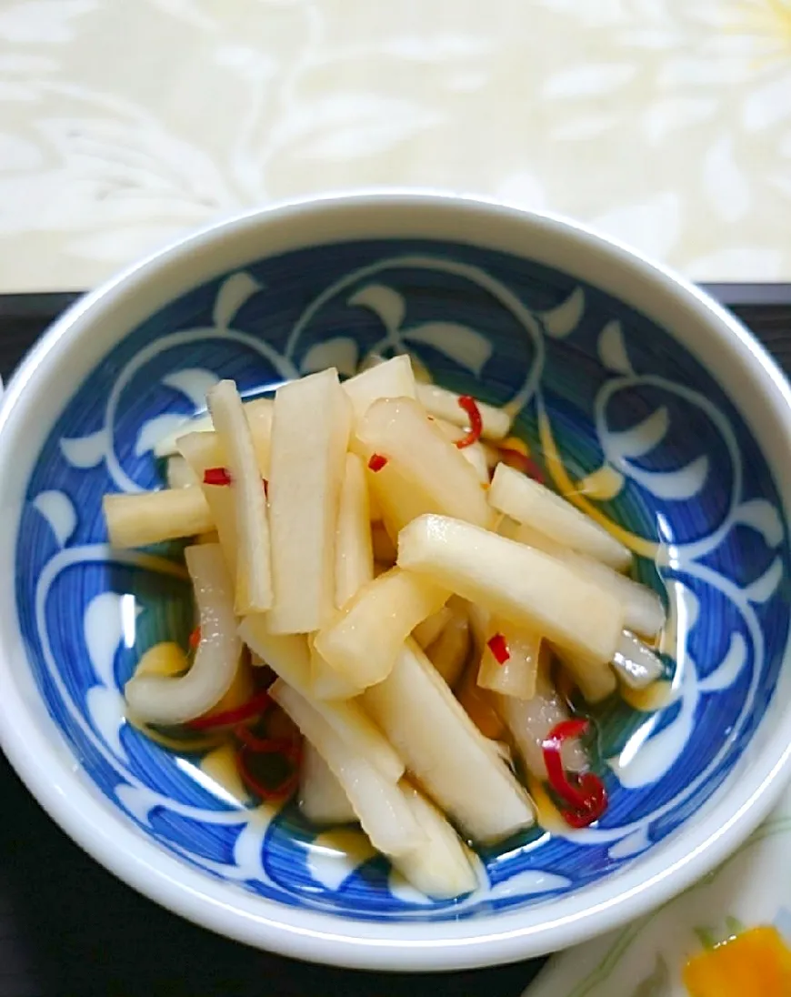 大根の即席漬け
鷹の爪とお醤油|🍒ふみりん🍒さん