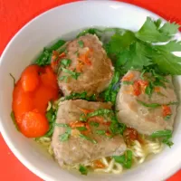 Snapdishの料理写真:bakso kotak mantap|BAKSO KOTAK ANREPUさん