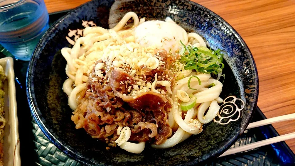 牛肉温玉ぶっかけうどん|mky710801さん