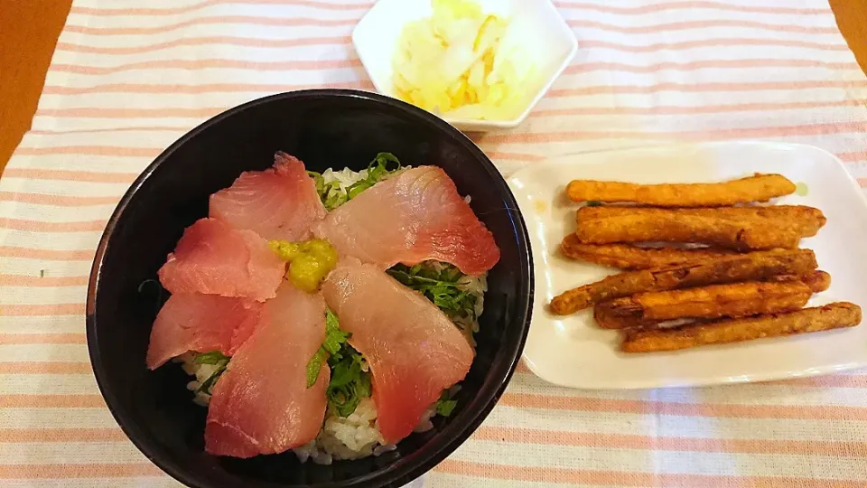 ☆鉄火丼
☆ゴボウ唐揚げ
☆白菜浅漬け|chikakoさん