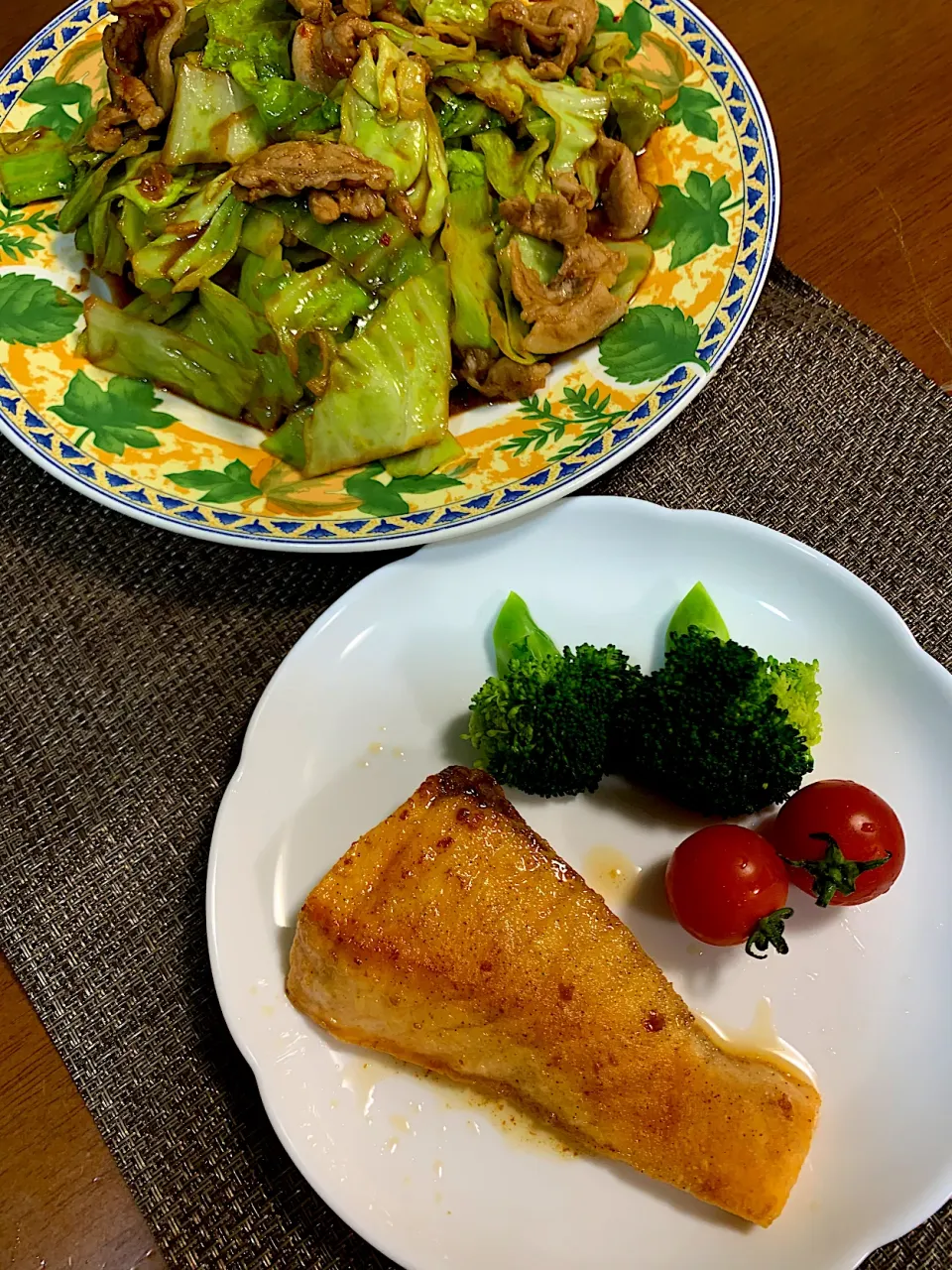 サーモンのバター焼きと回鍋肉です。|レモンさん