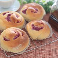 紫芋あんぐるぐるパン