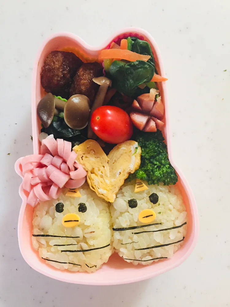 Snapdishの料理写真:Yukiさんの料理 キイロイトリの鬼さんお弁当|pimoriさん