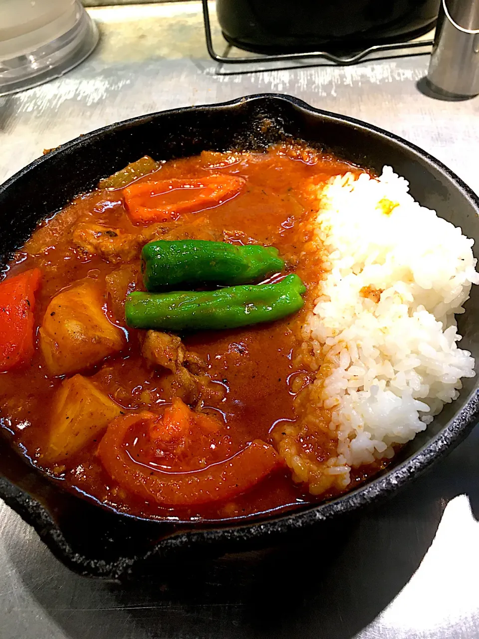 campのトマトと生姜のチキンカレー＠品川駅|Yasuhiro Koikeさん