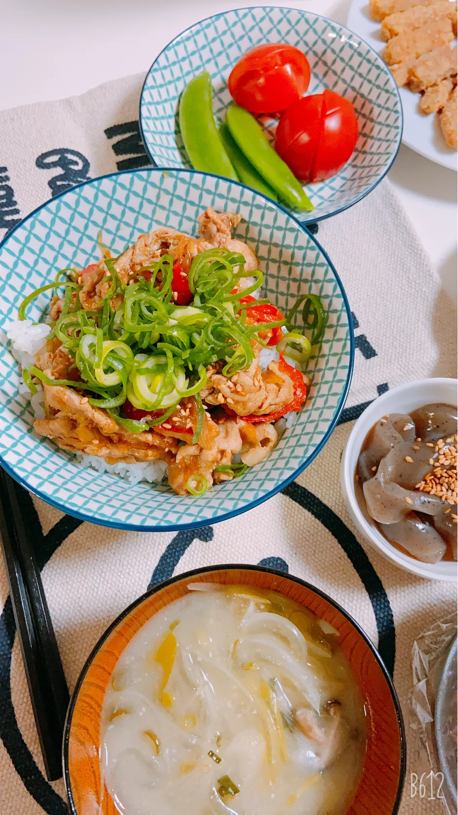 昨日の晩御飯😋焼き肉どーん😝|ゆきさん