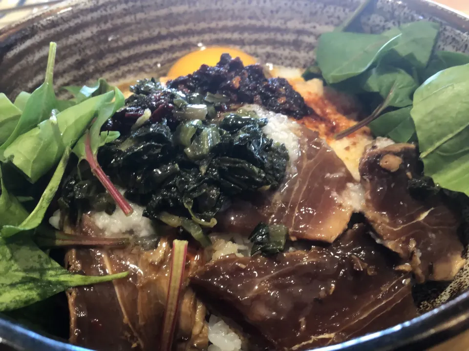 今日の賄い(^^)天然ぶりの漬の端切れと高菜、山芋、玉子、隠し味に香辣醤|bontaさん