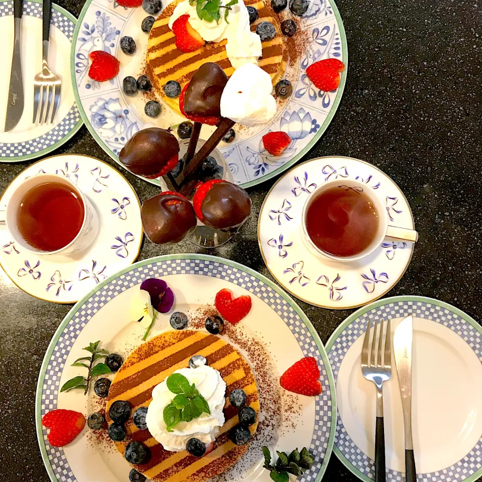 ハッピーバレンタインパンケーキ🥞で朝ごはん|シュトママさん