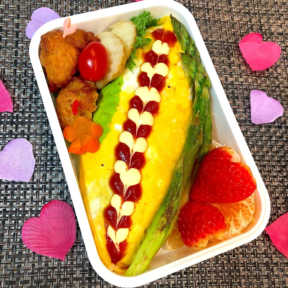 オムライスでバレンタイン弁当❤️|emichococo625さん