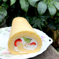 フルーツロールケーキ