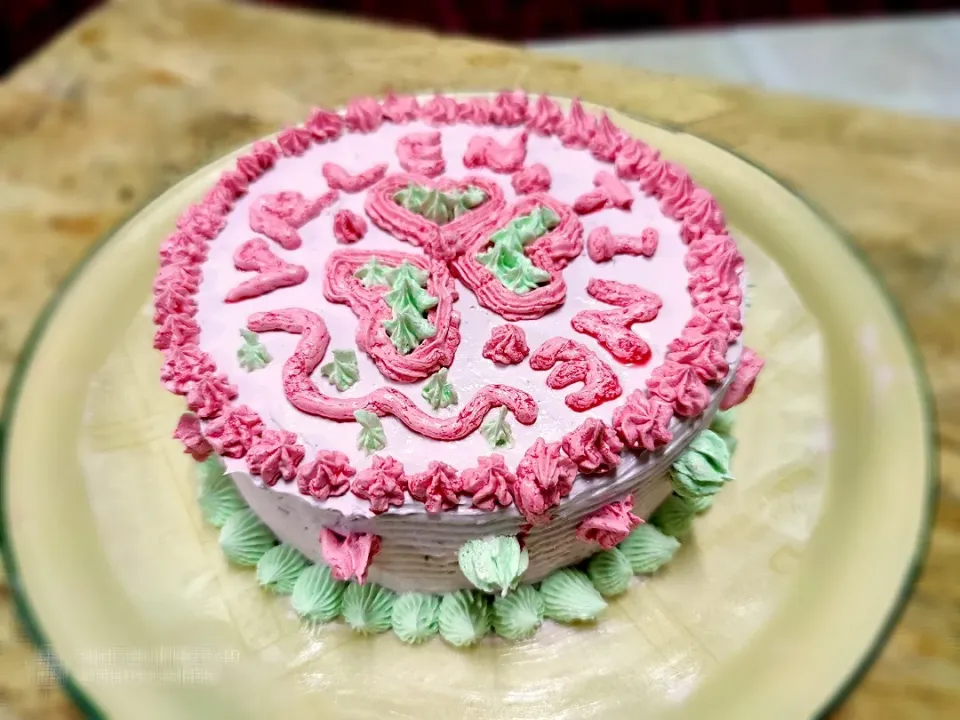 Snapdishの料理写真:Valentine Cake|Teerapob Pengwanさん