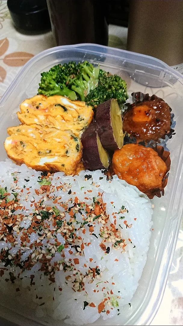 昨日の旦那ちゃん弁当！レンチン多め🍱|ユミさん