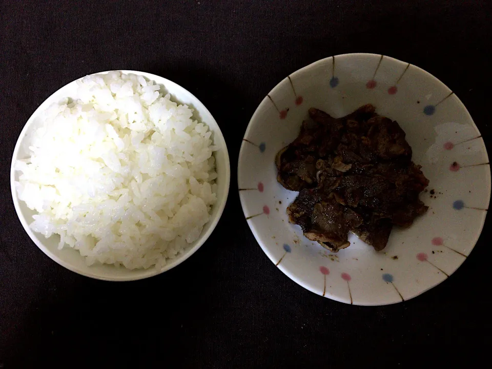 Snapdishの料理写真:豚タンねぎ塩味付け(ハーフ)ご飯|ばーさんさん