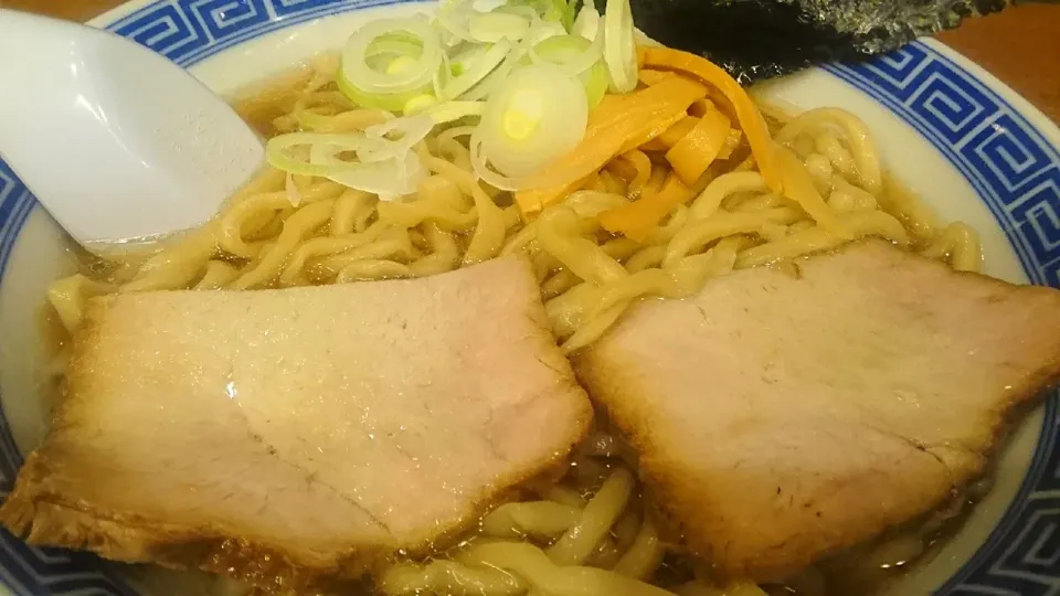 Snapdishの料理写真:【2/20頃までの限定】
渡なべ
山形手もみラーメン
（並、200g）
＠高田馬場、西早稲田
20035|大脇さん