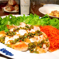 鶏胸肉のコンフィ　サルサベルデソース添え♪