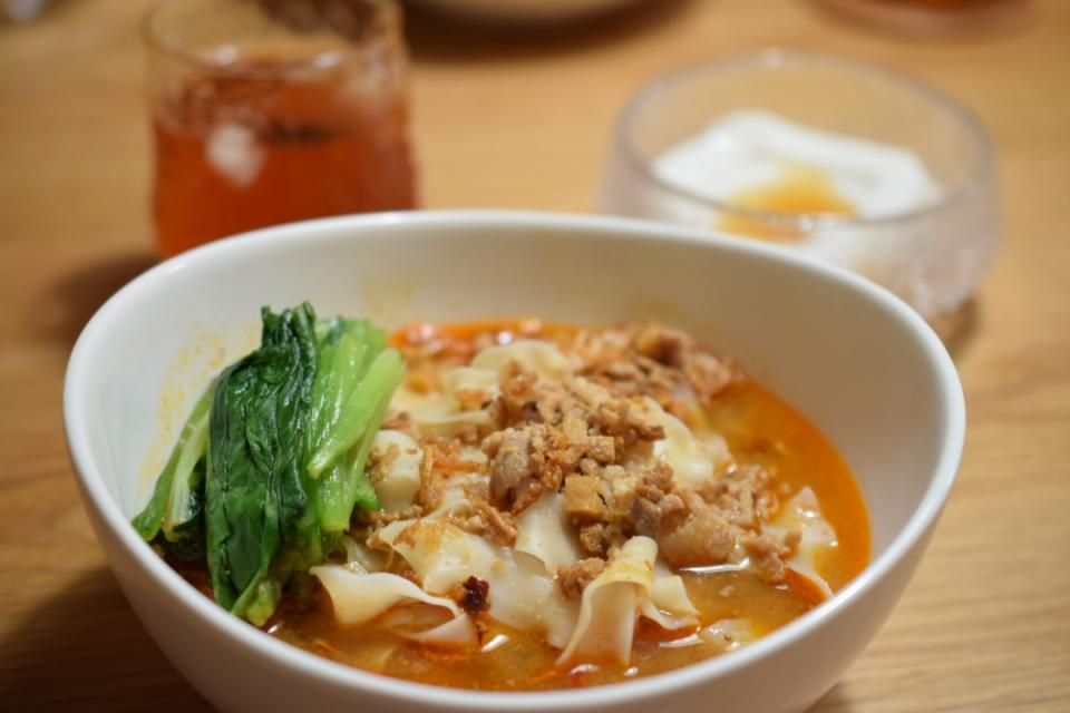 刀削麺とジーマーミ豆腐