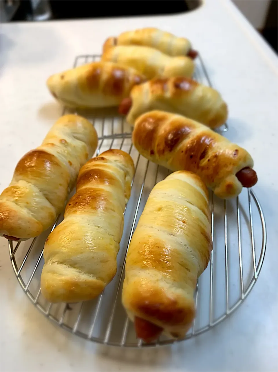 ウィンナーパン焼きました😊|ゆかさん