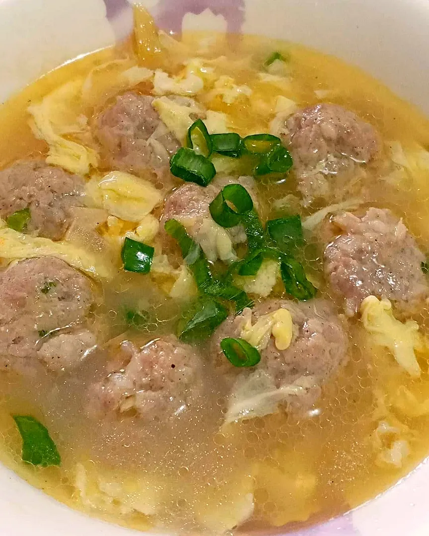 Snapdishの料理写真:Meatballs Soup|Cham Maineさん