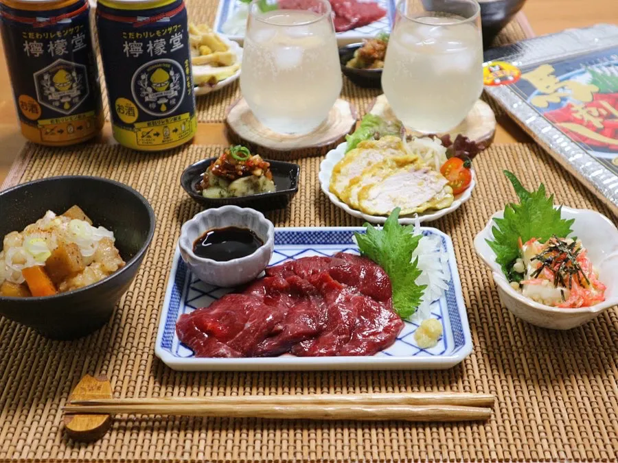 熊本土産の馬刺しで家飲み💕|mikiteeee52さん