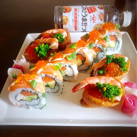 カルフォルニアロールと飾り稲荷　これうまつゆで美味しさアップ　　＃これうまつゆひろめ隊