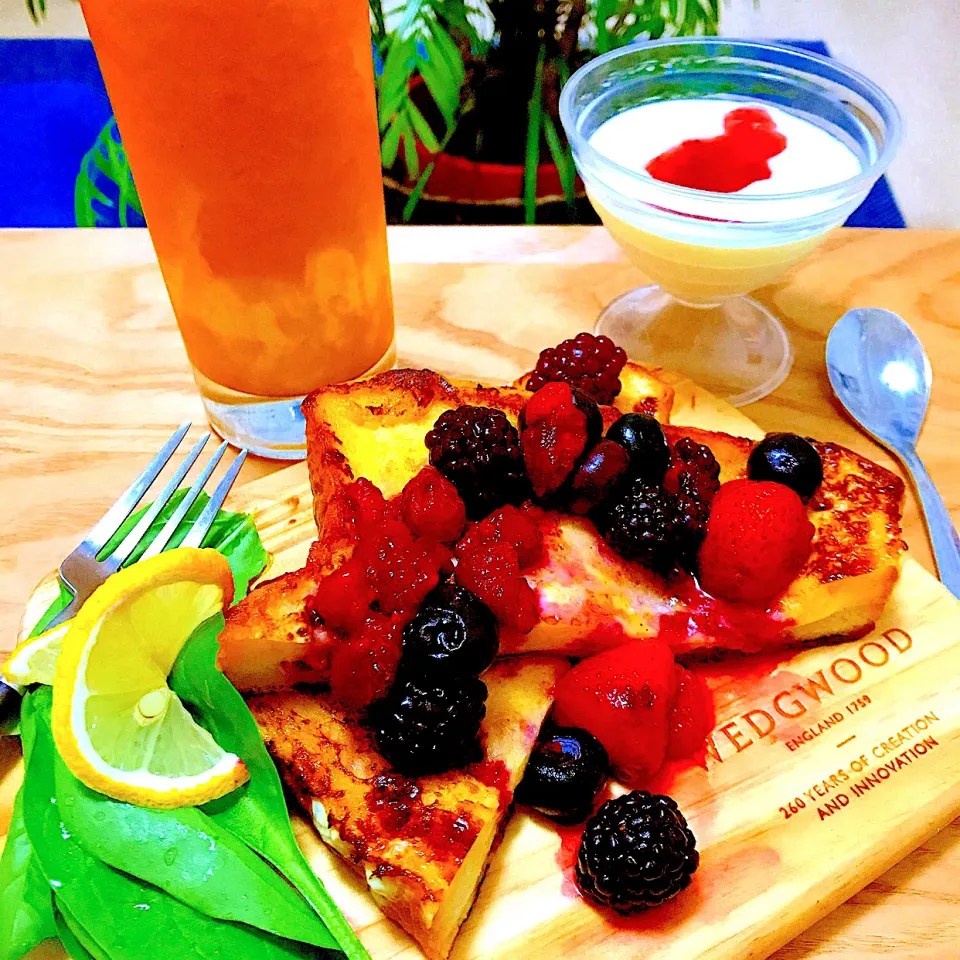 🥪🍓フルーツフレンチトースト 😋|Sの食卓さん