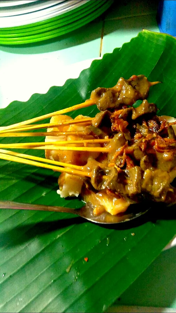 Sate Padang Ajo Buyuang Kawasan Kuliner kota Bekasi Selatan|ayank Lengokさん