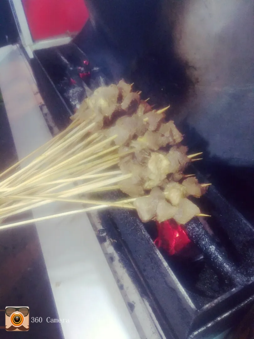 Sate Padang Ajo Buyuang Kawasan Kuliner kota Bekasi selatan|ayank Lengokさん