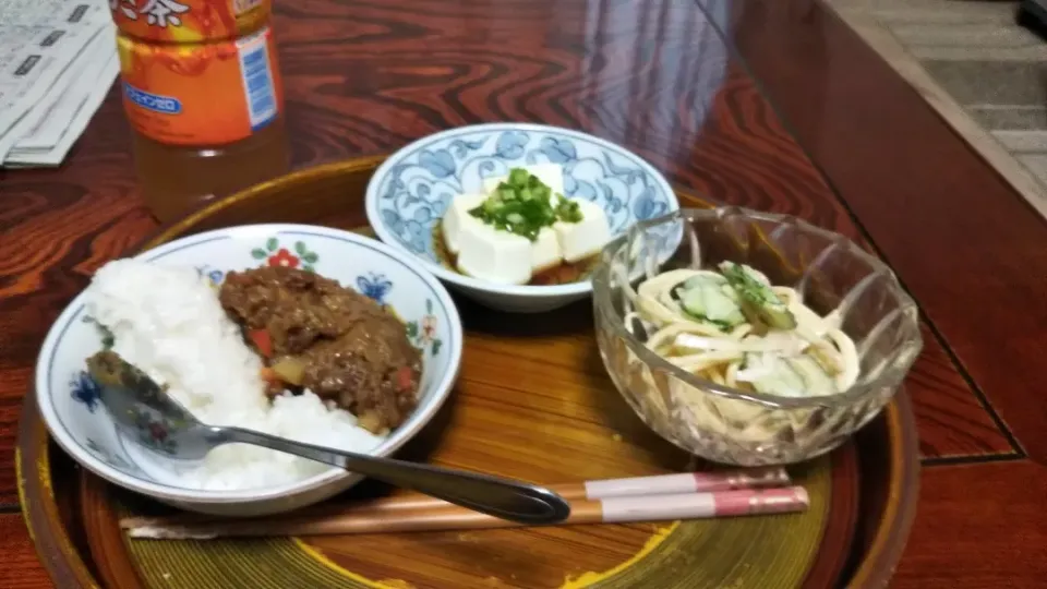 ドライカレー、湯豆腐、スパサラ|早紀さん