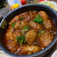 煮込みハンバーグ